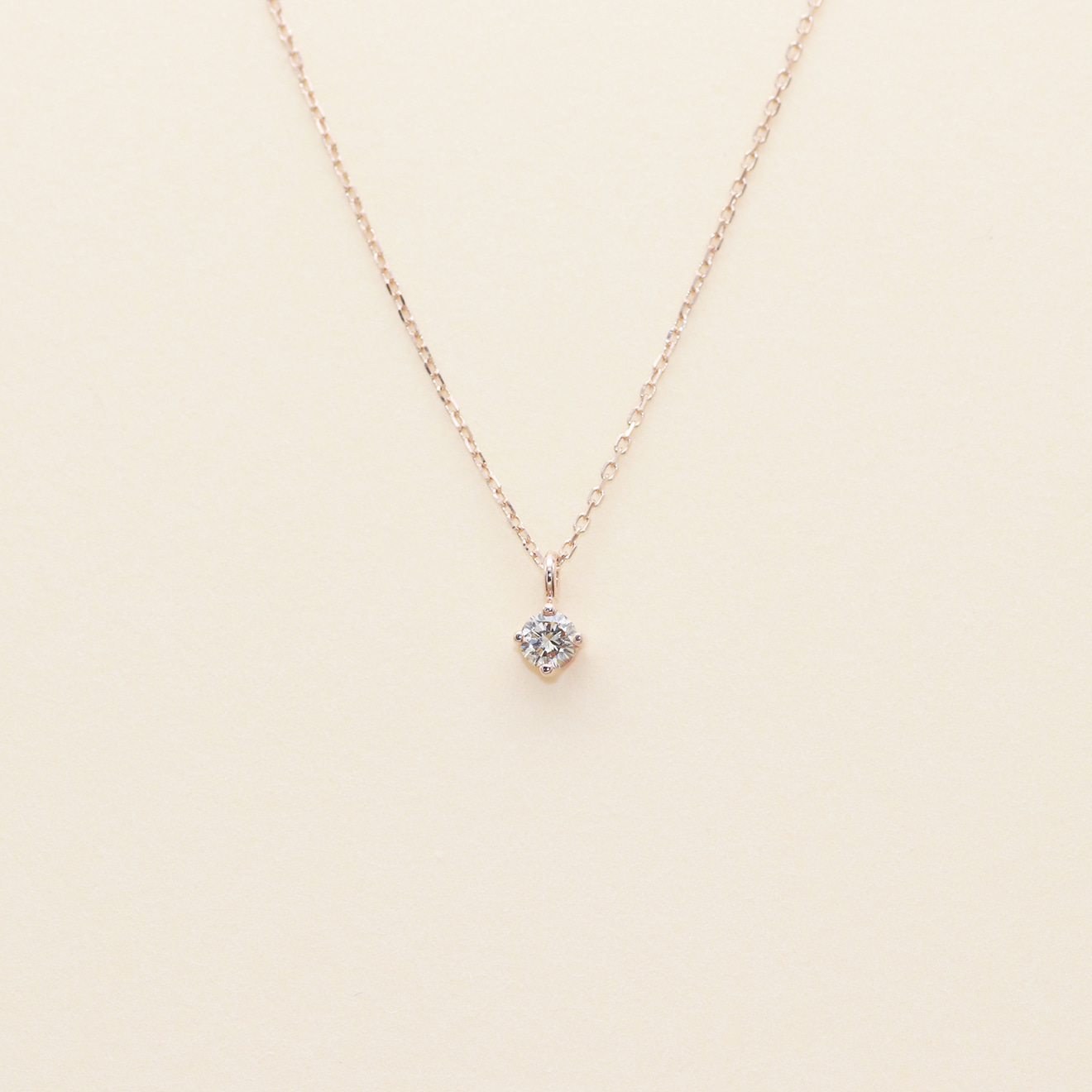 Classic 0.1ct Necklace